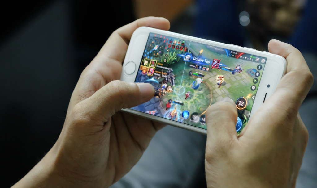Different Types of Mobile Games to Play on Your Phone