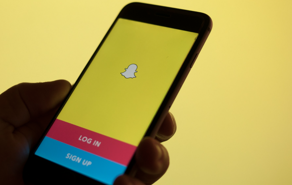 Learn the Right Way to Hack Someone's Snapchat