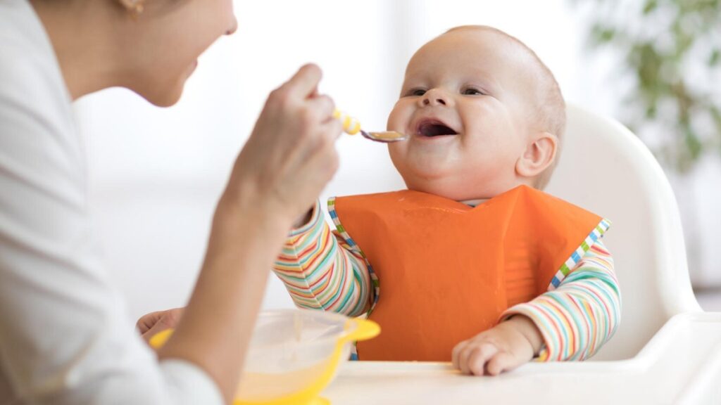 Why your Baby should Consume Solid Foods in the First Year