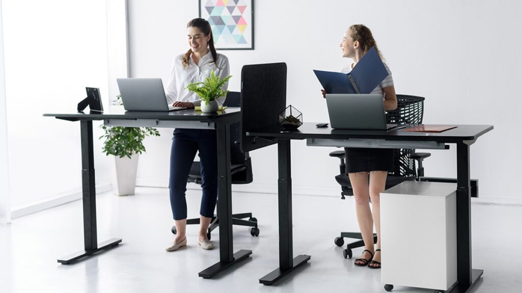 Autonomous vs Uplift Desk Best 2021 Standing Desk 01