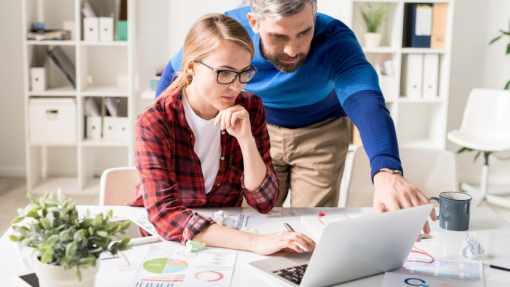 Benefits of Custom Software Development for an E-commerce Business