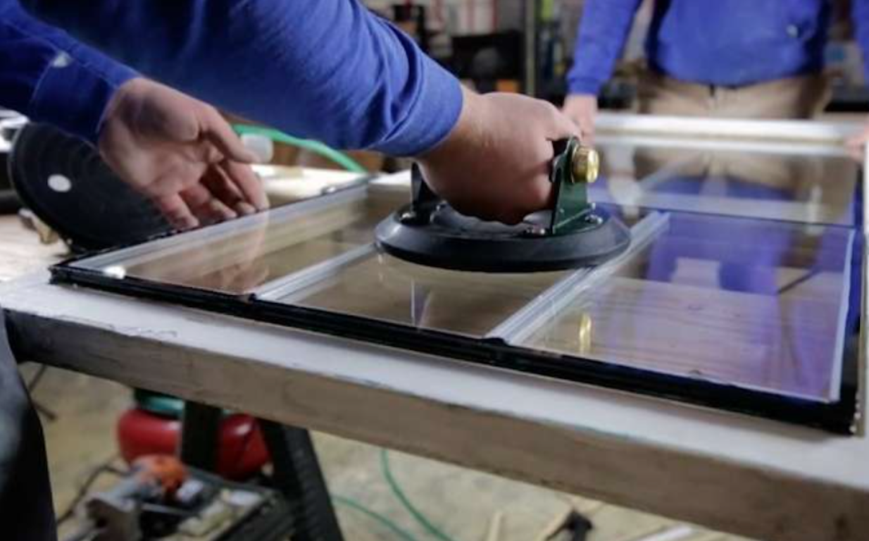 Will Cold Wisconsin Weather Make a Window Glass Crack Worse? - Milwaukee Glass Replacement Services