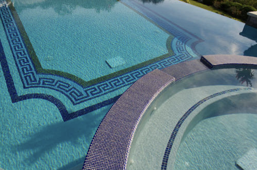4 Tips To Choose The Perfect Swimming Pool Tiles