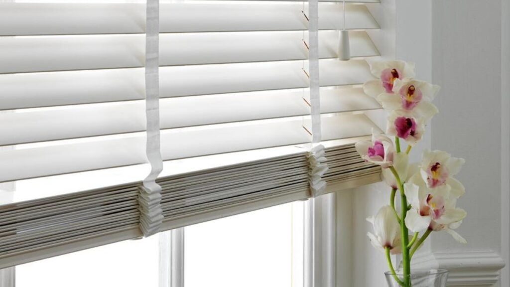 7 Reasons To Install Vertical Blinds at Home