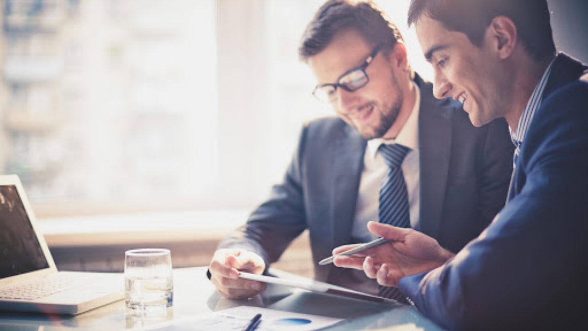THE NECESSITY OF A BUSINESS PLAN