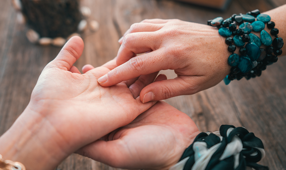 Is There Any Truth in Psychic Readings?