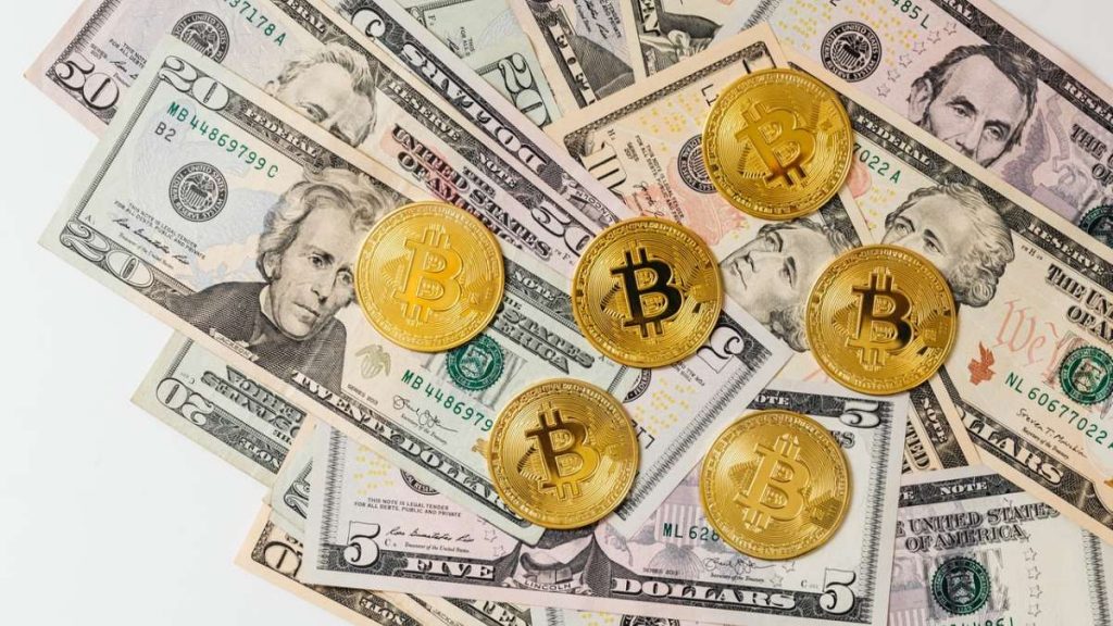 Check Information about the Easy Bitcoin Conversion into Dollars – A Guide