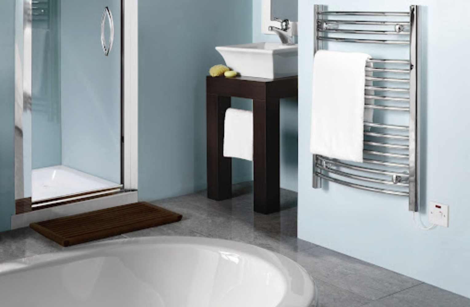 How to Choose the Best Electric-Heated Towel Rack for Your Home