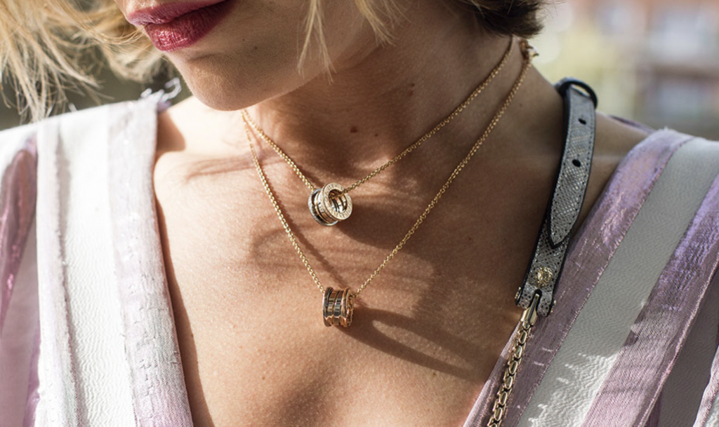 The Best Jewelry for Your Girlfriend - Heart Necklace.