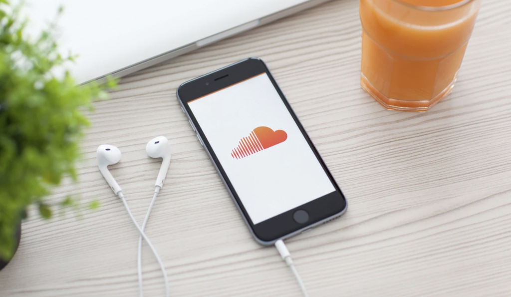 SoundCloud Vs YouTube Music - Which is Better for Promotion