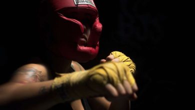 Photo of How to Wrap Your Hands before a Boxing Match