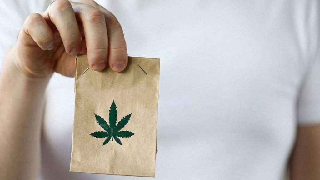 Why an Online Dispensary is Better than your Local Weed Store