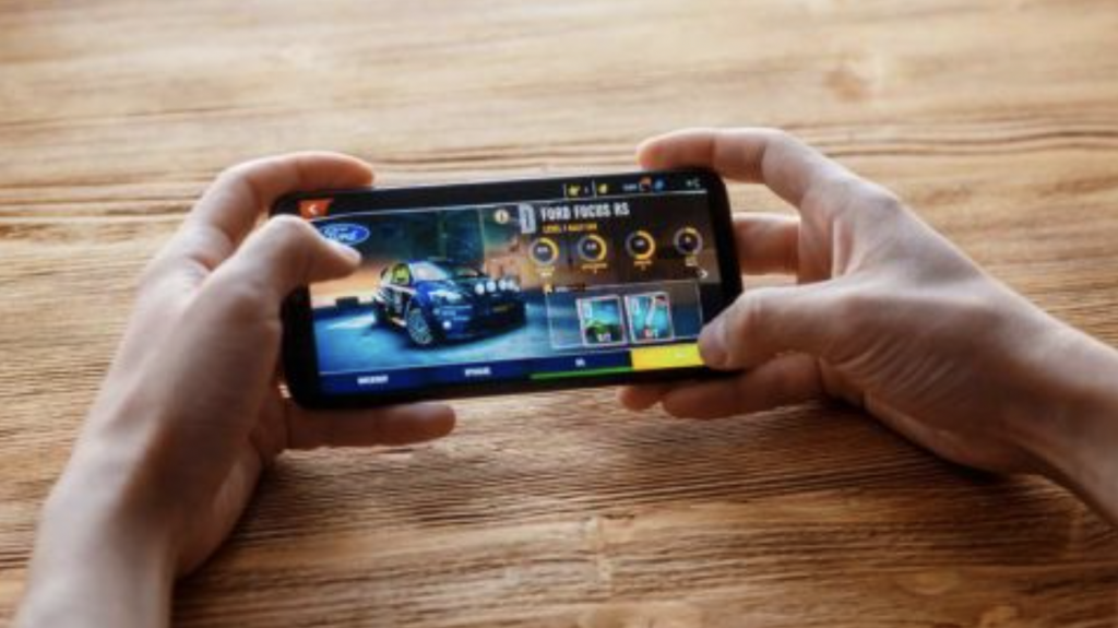 4 Reasons Gamers Should Upgrade to A Newer Smartphone