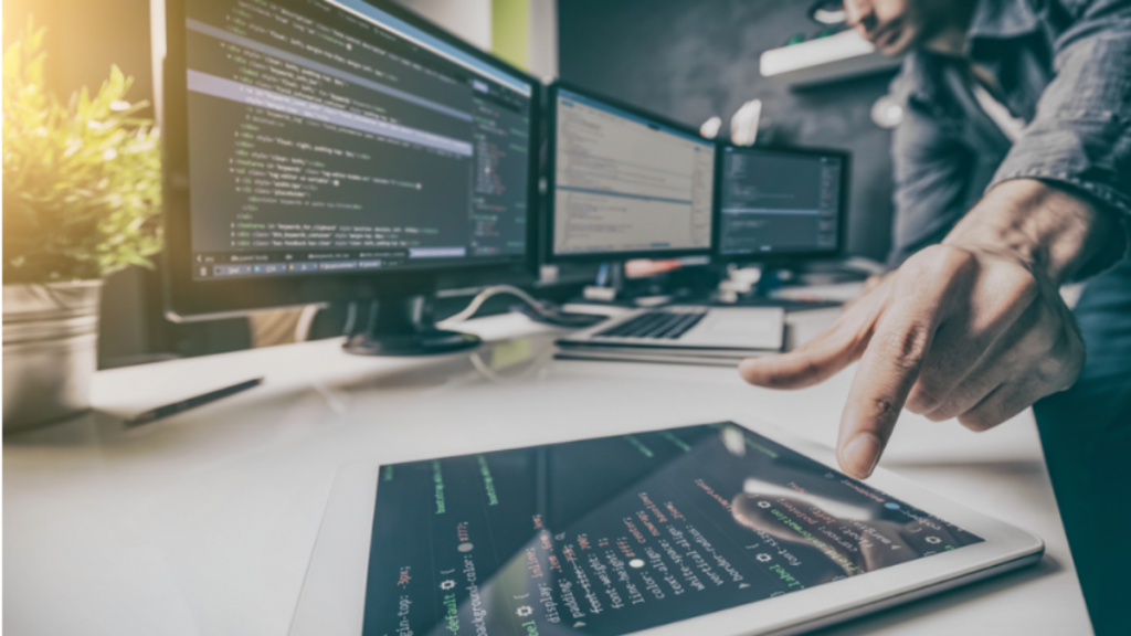 6 Benefits of Software Development Outsourcing