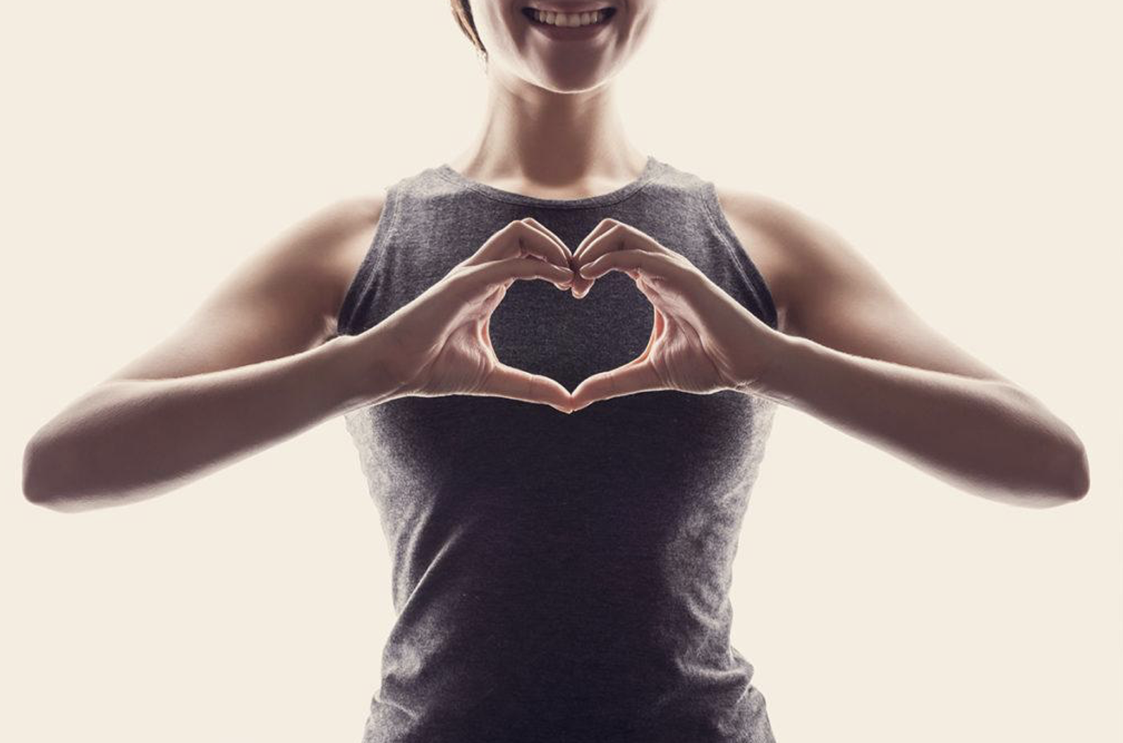 Тренированность сердца. Женское сердце. Сердце спорт. Сердце тренируется. Тренированное сердце.