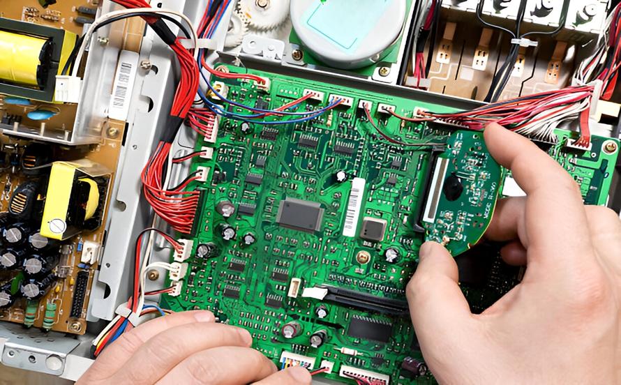 Image 1 of Key Features of Complex PCB Assembly