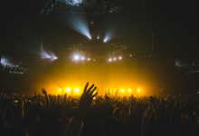 Photo of 7 Reasons Harry Styles Concerts Feel Different From Every Other Show